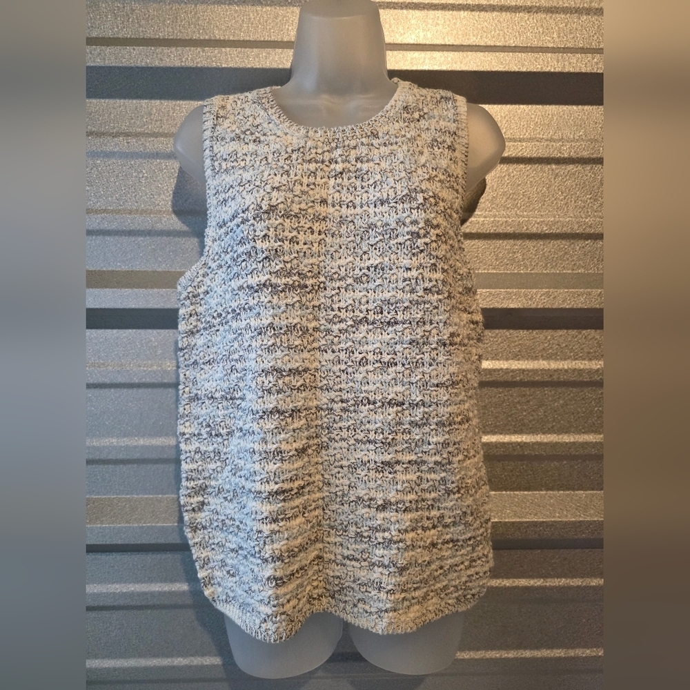 Sofia by Sofia Vergara Textured Knit Tank Top - Cream and Gray